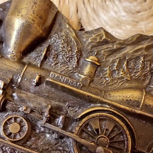 CAPT. HAWKS Sky Patrol 1977 Belt Buckle - Picture 3 of 5